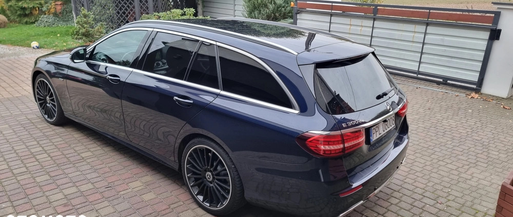 Mercedes-Benz Klasa E cena 166000 przebieg: 80000, rok produkcji 2020 z Pleszew małe 79